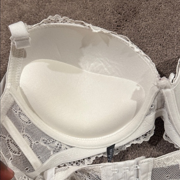 Pure Beauty by Rene Rofe White Bra SIZE 38C - Picture 4 of 6